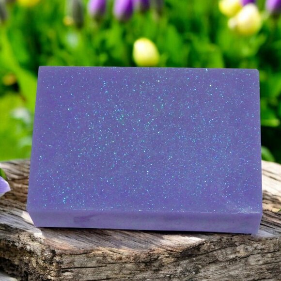 NEW Lilac, Tulip, & Rose Floral scented handmade soap. Set of 4 soap bars. - Picture 3 of 6
